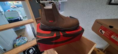 safety boots