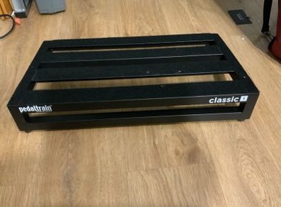 Pedaltrain Classic 1 pedalboard with bag