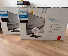 Curved monitor