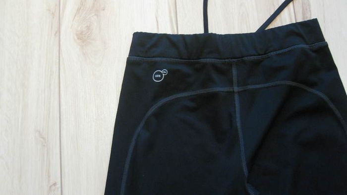 Black Puma ladies sportswear  bottoms size 6-8/extra small