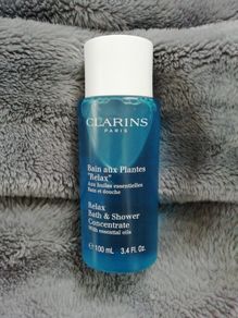 Bath and shower concentrate with essential oils by Clarins