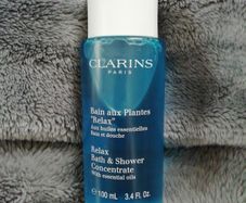 Bath and shower concentrate with essential oils by Clarins
