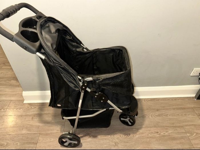 dog stroller