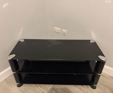 Glass tv unit