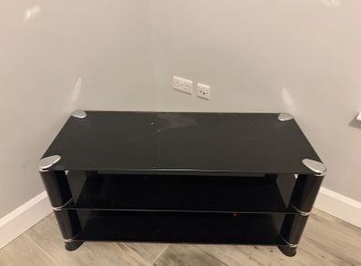 Glass tv unit