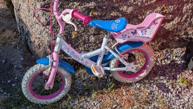 Girl kid bike