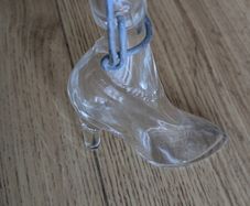 Glass bottle