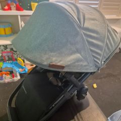 Uppababy Rumble Seat (Gwen) inc Adaptors and rain cover