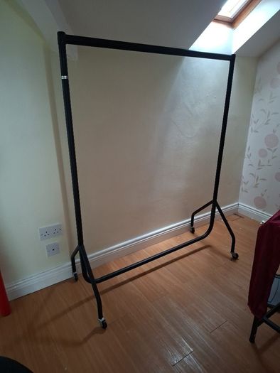 Heavy Duty Black Clothes Rail