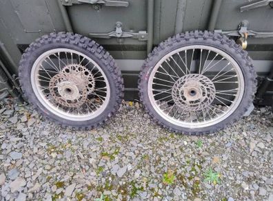 2015 Suzuki Rmz Wheels with brand new tyres