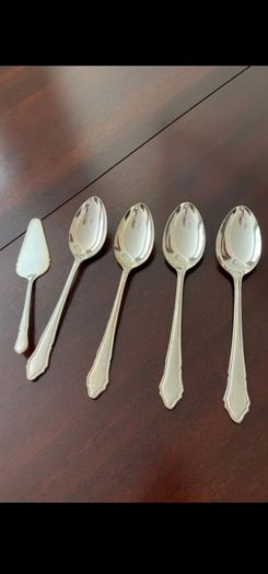 124 Piece (12 Place Settings) Newbridge Silverware EPNS Canteen of Cutlery (Dubarry collection)