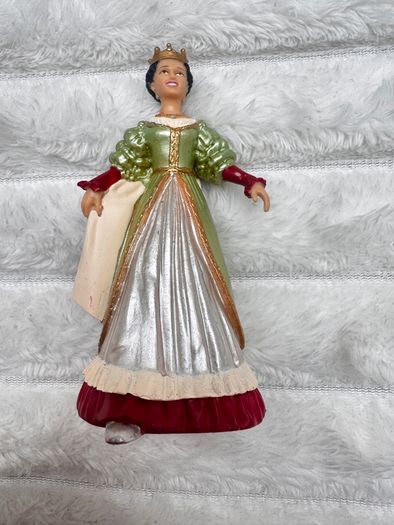 PAPO The Enchanted World Queen Marguerite 2002 Figure approx. 9 cm. Used Please see photos