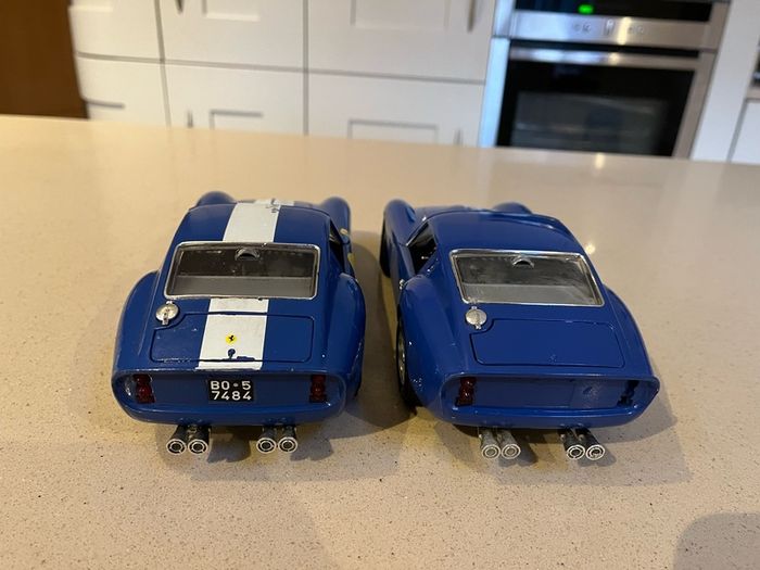 Ferrari 250 GTO 1/18 Burago # Rare Blue
