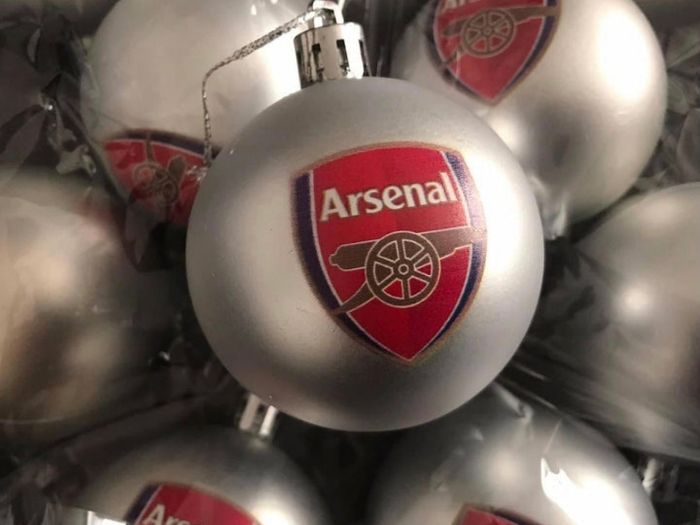 Arsenal  Spurs baubles