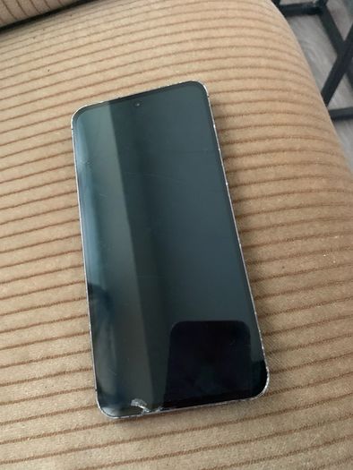 Samsung Galaxy S23 FE - 128GB/256GB - Phantom Black/Cream (For Parts / Repair Only)