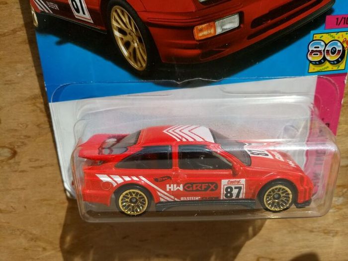 Hot Wheels '87 Ford Sierra Cosworth Red Long Card