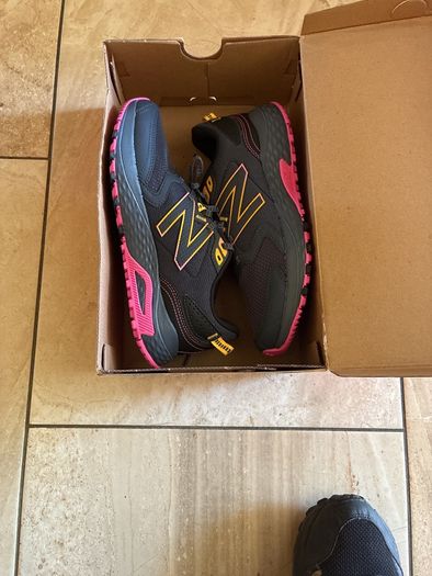 Ladies trainers