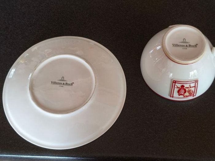 Villeroy and Boch "Christmas bakery -enjoyment" cup and saucer