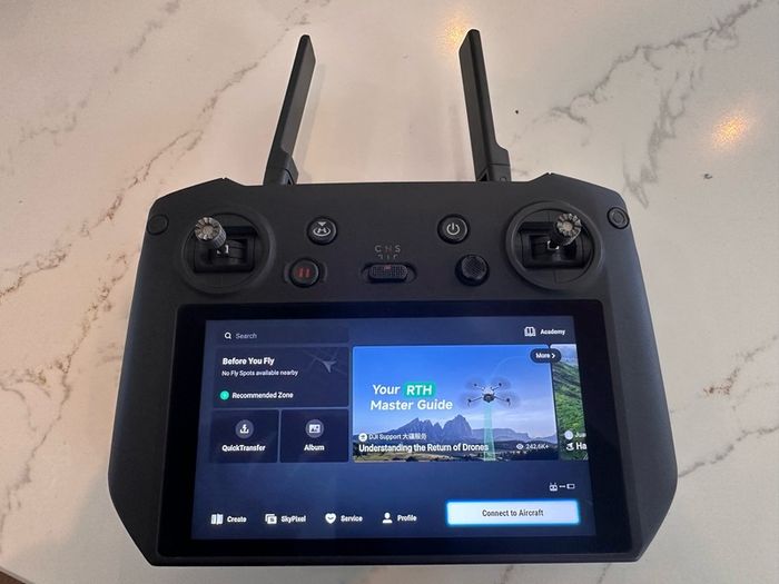 DJI Mavic 3 Cine Premium Combo ProRes, 1TB SSD, RC Pro Controller, 3 Batteries