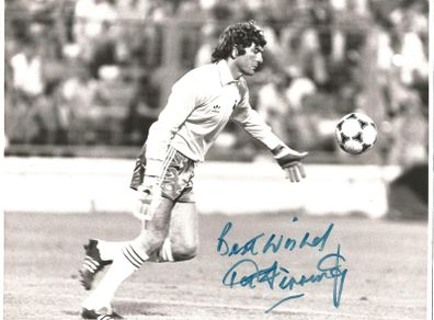 Pat Jennings autograph