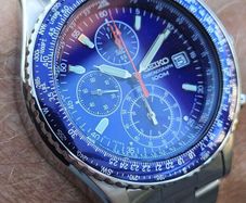 Watch Seiko Pilot Chronograph.