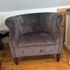 Chesterfield tub arm chair