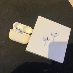 Genuine Apple AirPods Pro 2 - Left Earbud & Lightning Case ONLY  40 eur leather case as a gift
