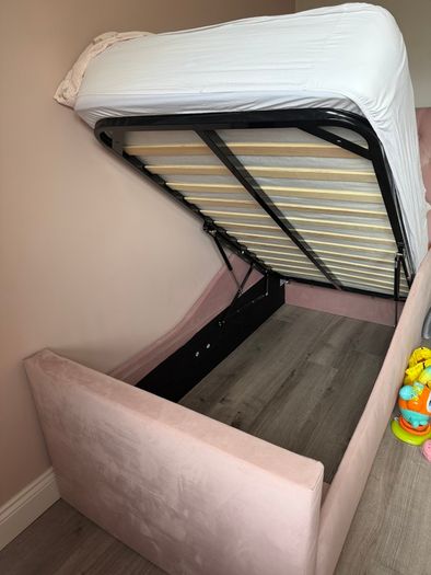 Ottoman Single Bed