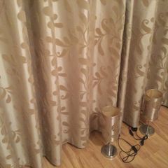 Curtains and 2 lamps