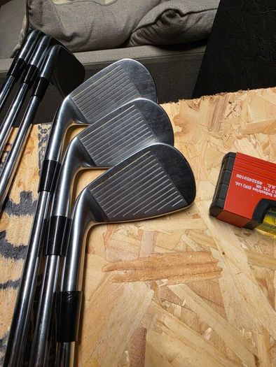 Titleist TMB 716 Irons