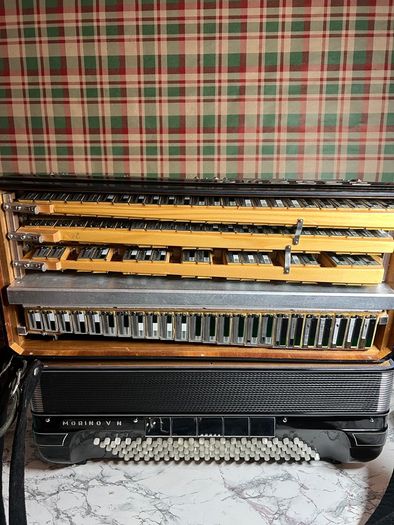 Piano accordion Hohner Morino Cassotto VN