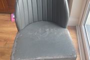 6 free dining chairs