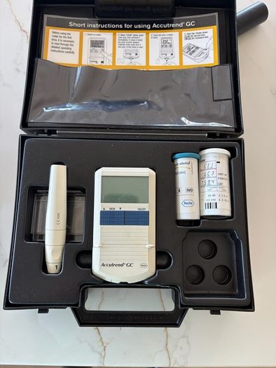 Accutrend Cholesterol and Glucose testing machine