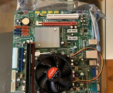 AM2 Mainboard + Phenom 9500 + 2GB Ram