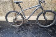 bike carrrera needs fixing