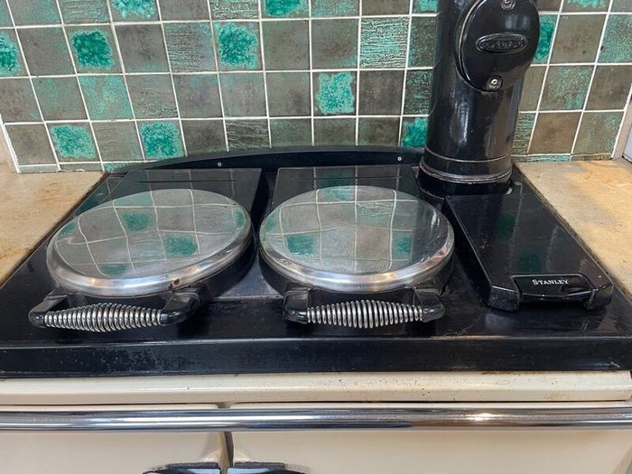Waterford Stanley Brandon oil fired range cooker