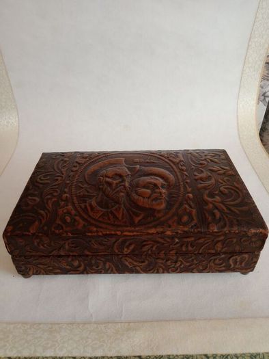 Vintage Tooled Leather Musical Cigar Box with Accessories