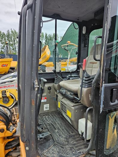2016 3t case digger