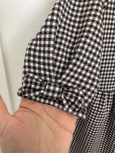 Super soft black and white dress for a girl, 122cm, 6-7 years