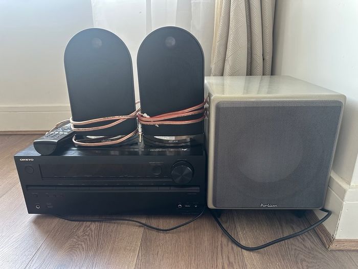 Onyko TX-NR515 Amplifier Arcam Muso Speakers Pro-Linear Model FB950 Subwoofer