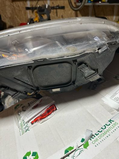 Ford Focus 08-11 Headlight