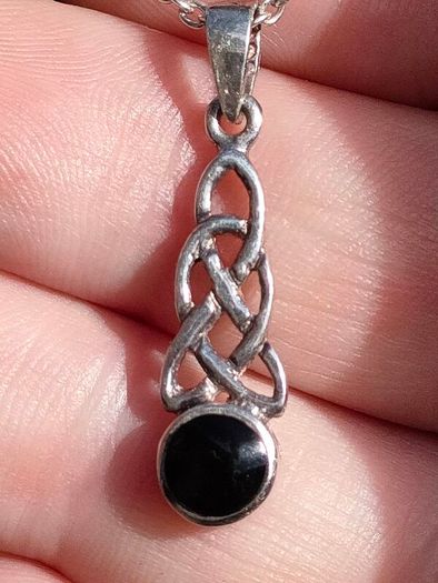 Celtic Knot and Onyx Sterling Silver pendant set