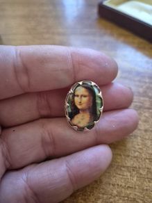 Vintage Mona Lisa Brooch