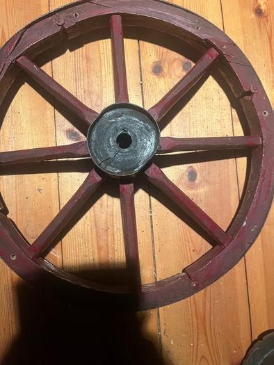 2 antique 20in spoke  wheels with metal rims