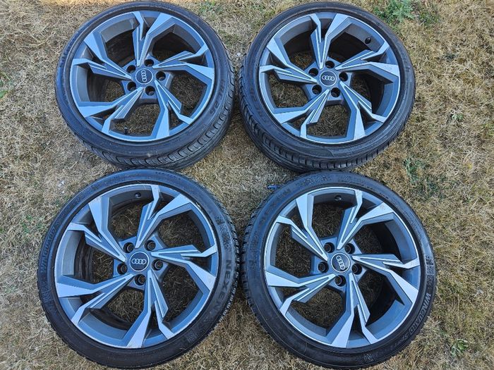 Genuine Audi 18" 5 Y Spoke for A3 / S3