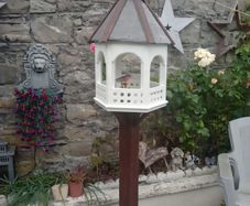 bird house/table