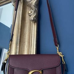 Beautiful cross body bag.