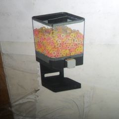 dry breakfast dispenser