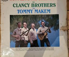 The Clancy Brothers and Tommy Makem, The Boys Wont Leave The Girls Alone