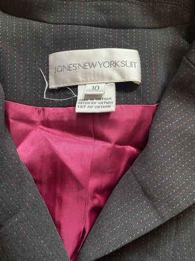 ladies skirt suit Jones New York